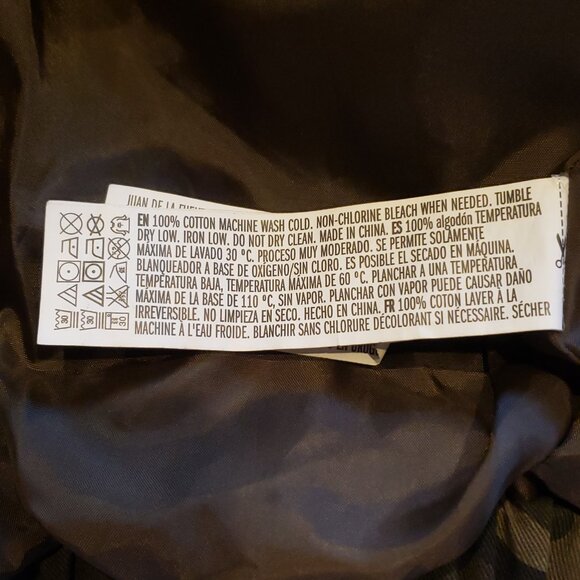 Women's Forever 21 Camouflage Bomber Jacket SZ S - Picture 9 of 9